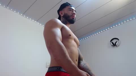 Snapshot of tommyblessd1 chatting on 03/12/25, 12:04 Steven online show from 03/12/25, 12:04