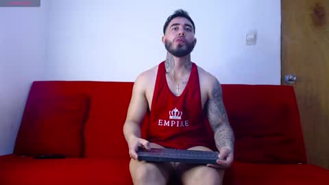 Snapshot of tommyblessd1 chatting on 09/22/25, 06:54 Steven online show from 09/22/25, 06:54