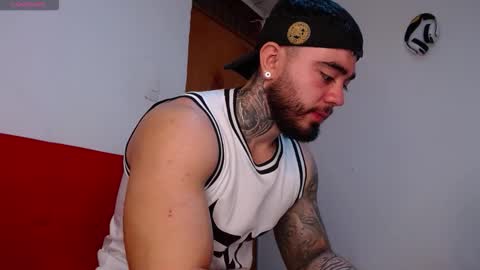 Snapshot of tommyblessd1 chatting on 11/08/25, 01:00 Steven online show from 11/08/25, 01:00