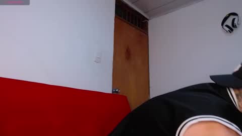 Snapshot of tommyblessd1 chatting on 11/14/25, 07:18 Steven online show from 11/14/25, 07:18