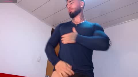 Snapshot of tommyblessd1 chatting on 11/24/25, 05:23 Steven online show from 11/24/25, 05:23