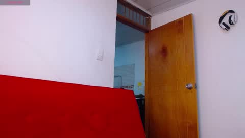 Snapshot of tommyblessd1 chatting on 12/02/25, 06:08 Steven online show from 12/02/25, 06:08