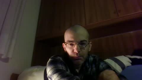 Snapshot of tommycorner chatting on 01/01/25, 11:40 tommycorner online show from 01/01/25, 11:40