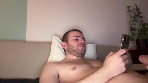 tommyflash_tut online show from 02/26/25, 07:38