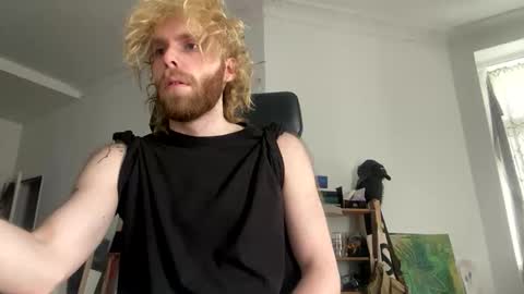 Snapshot of tommyg6420 chatting on 10/05/25, 09:51 First Show ever 3 online show from 10/05/25, 09:51