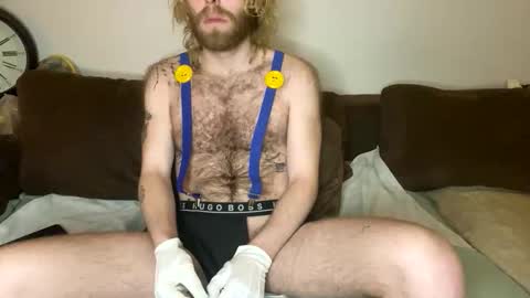 Snapshot of tommyg6420 chatting on 10/31/25, 09:27 First Show ever 3 online show from 10/31/25, 09:27