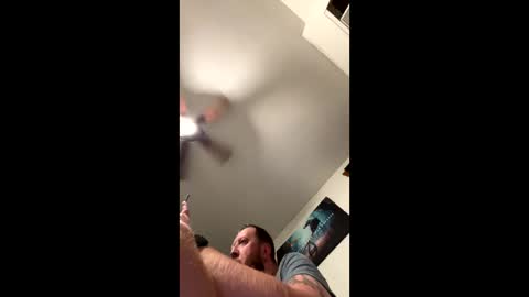 Snapshot of tommygunz62 chatting on 09/22/25, 06:48 tommygunz62 online show from 09/22/25, 06:48