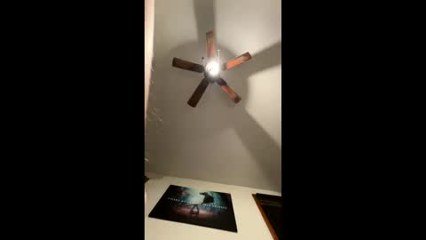 Snapshot of tommygunz62 chatting on 01/18/26, 03:21 tommygunz62 online show from 01/18/26, 03:21