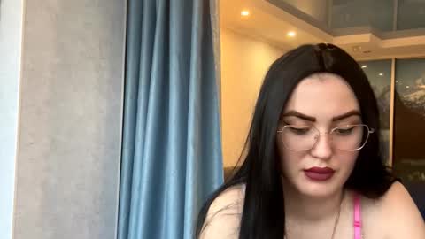 Snapshot of tommyschmeisser chatting on 12/19/25, 07:59 tommyschmeisser online show from 12/19/25, 07:59