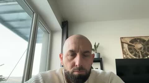 Thomas Fit online show from 01/08/26, 07:43