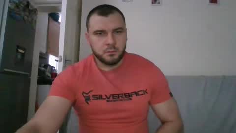 Snapshot of tommyy19901 chatting on 01/05/25, 02:19 tommyy19901 online show from 01/05/25, 02:19