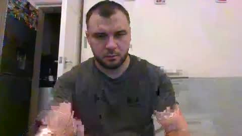 Snapshot of tommyy19901 chatting on 02/22/25, 06:52 tommyy19901 online show from 02/22/25, 06:52