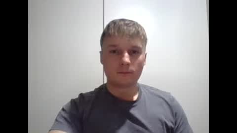 tomsky2703 online show from 02/19/25, 07:59