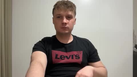 tomsky2703 online show from 04/14/26, 08:04