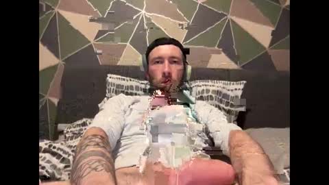 Snapshot of tomx9inch chatting on 03/12/25, 10:28 yorkshireLAD online show from 03/12/25, 10:28