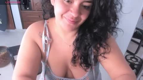 Snapshot of ton_amourrx chatting on 07/22/26, 10:51 lady blue online show from 07/22/26, 10:51
