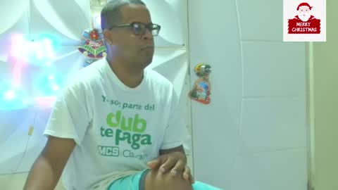 Snapshot of toni2814 chatting on 12/09/24, 12:19 Antonio online show from 12/09/24, 12:19