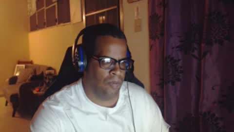 Snapshot of toni2814 chatting on 03/09/25, 01:56 Antonio online show from 03/09/25, 01:56