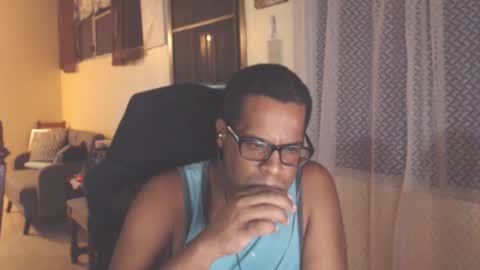 Snapshot of toni2814 chatting on 09/19/25, 02:13 Antonio online show from 09/19/25, 02:13