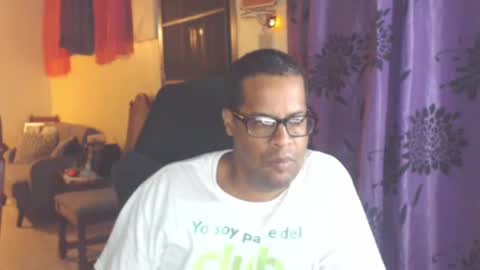 Snapshot of toni2814 chatting on 10/16/25, 02:34 Antonio online show from 10/16/25, 02:34