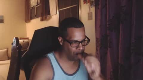 Antonio online show from 11/18/25, 02:17