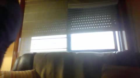 toni640128 online show from 10/19/25, 04:07