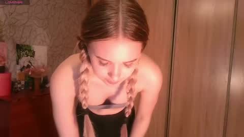 toni_pittmann online show from 05/27/26, 03:42