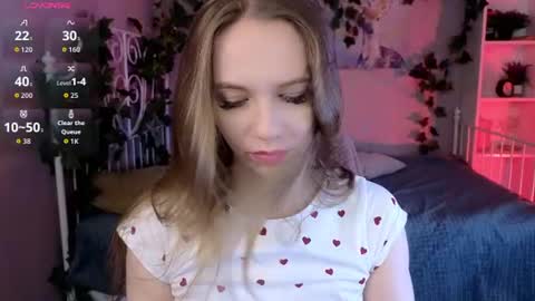 Snapshot of toni_ray chatting on 06/16/26, 05:32 Tony online show from 06/16/26, 05:32