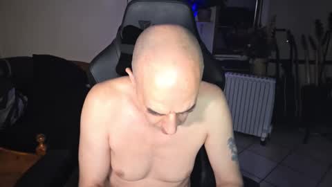 Snapshot of toninspektor chatting on 11/16/25, 09:42 toninspektor online show from 11/16/25, 09:42