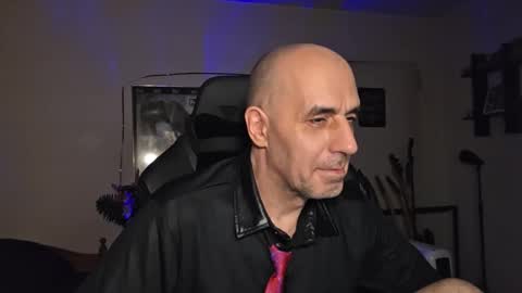 Snapshot of toninspektor chatting on 12/02/25, 12:05 toninspektor online show from 12/02/25, 12:05