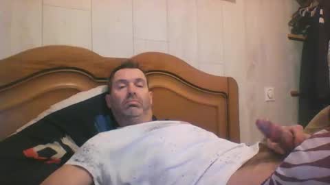 Snapshot of tonio1972 chatting on 12/14/25, 07:25 tonio1972 online show from 12/14/25, 07:25