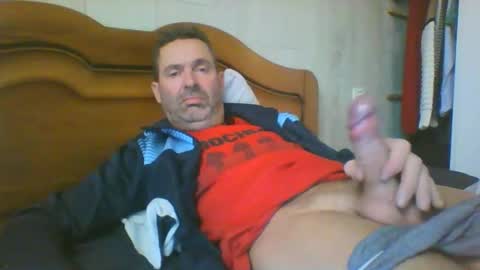 Snapshot of tonio358965 chatting on 10/17/25, 04:42 tonio358965 online show from 10/17/25, 04:42