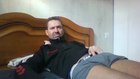 Snapshot of tonio358965 chatting on 10/27/25, 10:30 tonio358965 online show from 10/27/25, 10:30