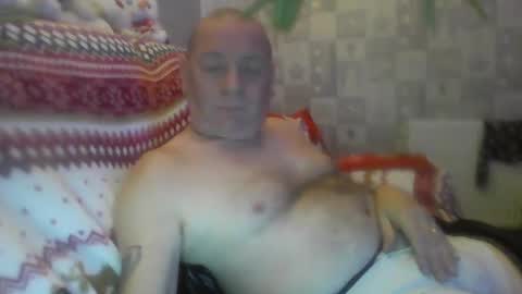 Snapshot of tony14712 chatting on 12/16/24, 12:15 tony14712 online show from 12/16/24, 12:15