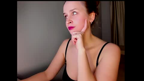 Snapshot of tony_and_alice chatting on 02/12/25, 09:33 Tony and Alice online show from 02/12/25, 09:33