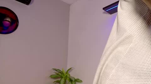 tony muscle1 online show from 04/15/26, 09:26