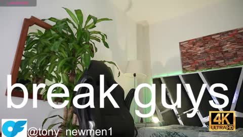 Snapshot of tony_newmen chatting on 12/15/24, 07:10 tony online show from 12/15/24, 07:10