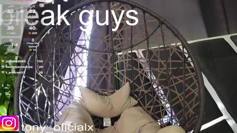 Snapshot of tony_newmen chatting on 01/18/25, 09:34 tony online show from 01/18/25, 09:34