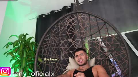 Snapshot of tony_newmen chatting on 01/24/25, 01:56 tony online show from 01/24/25, 01:56