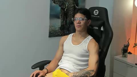 tony_petrov online show from 11/16/25, 12:49