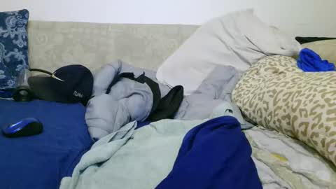 Snapshot of tonylovesheather chatting on 10/18/25, 03:53 tonylovesheather online show from 10/18/25, 03:53