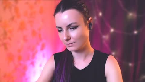 Elizabeth online show from 01/03/25, 08:43