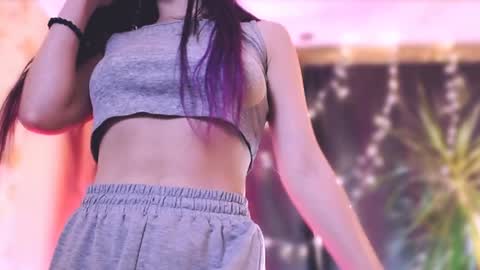 Elizabeth online show from 01/11/25, 10:18