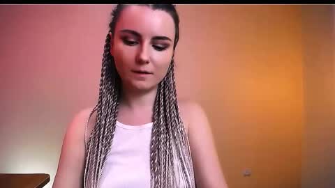 Elizabeth online show from 03/04/26, 07:31