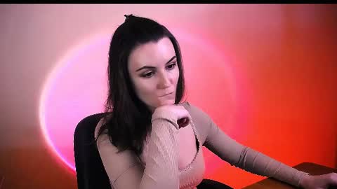 Elizabeth online show from 06/09/26, 05:13