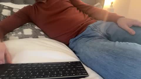 Snapshot of too_naughty chatting on 12/01/25, 12:32 too_naughty online show from 12/01/25, 12:32