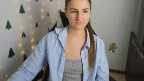 Snapshot of tooboringgirl chatting on 02/18/25, 04:48 Alisson online show from 02/18/25, 04:48