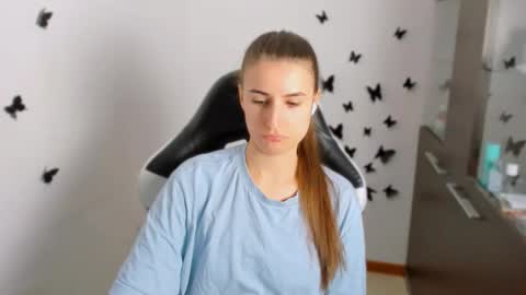 Snapshot of tooboringgirl chatting on 09/30/25, 03:50 Alisson online show from 09/30/25, 03:50