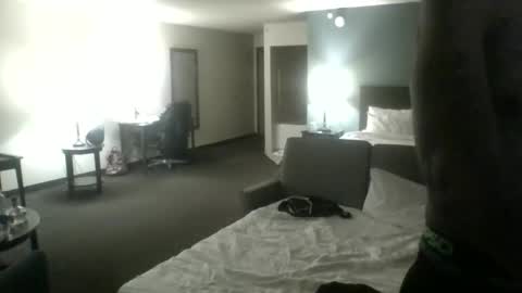 Snapshot of toochillcouple420 chatting on 11/08/25, 06:13 toochillcouple420 online show from 11/08/25, 06:13