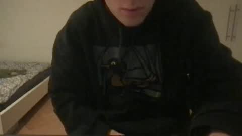 Max online show from 11/10/25, 07:02